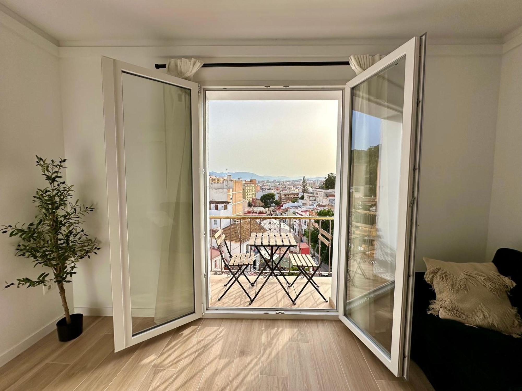 Atico Con Solarium Y Bbq Cerca Del Centro 6 Pax Διαμέρισμα Μάλαγα Εξωτερικό φωτογραφία